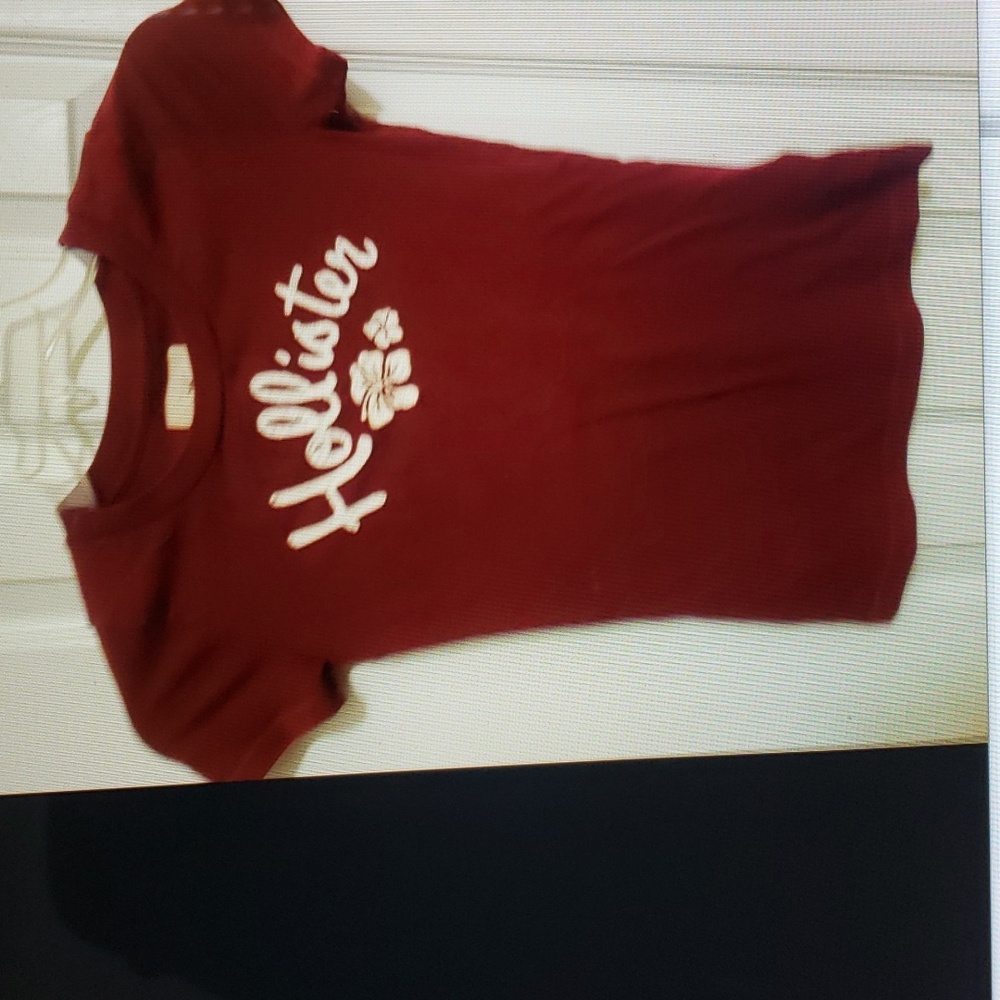 Hollister shirt